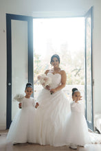 Load image into Gallery viewer, Ana Balahan Eva flower girl dress
